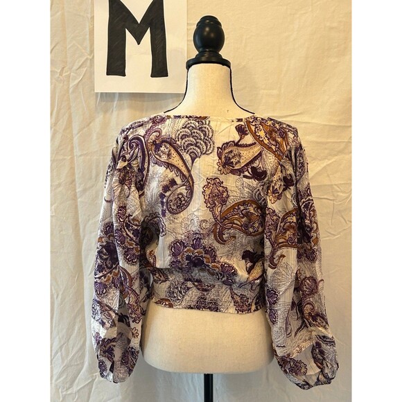 NWT Medium Purple and cream paisley lace crop top - Picture 3 of 4